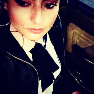 Meet your Posher, Fabiola